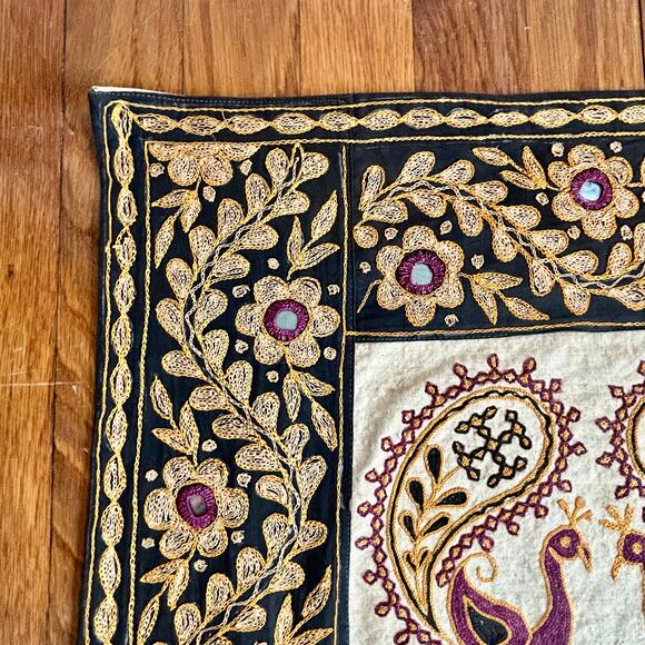 Vintage Indian Kantha Embroidered Tapestry – Elephants, Horses & Folk Motifs - Picture 5 of 14